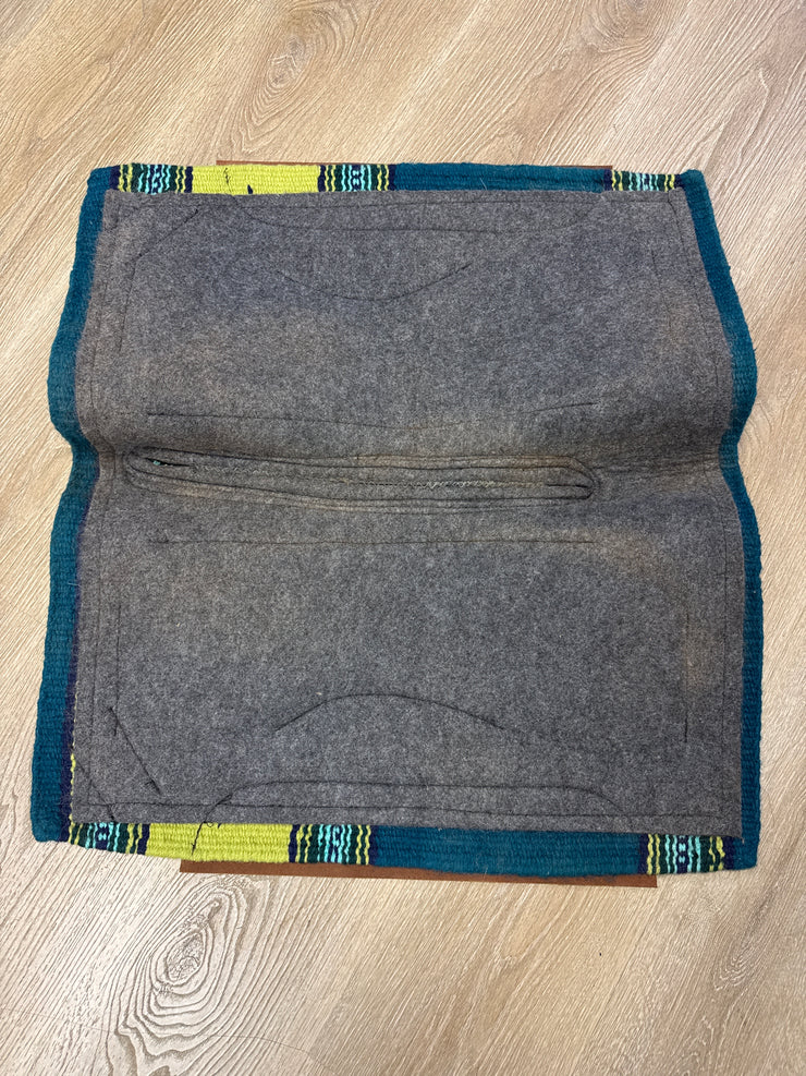 Western Chill Woven Contour-Cut 32" x 28”