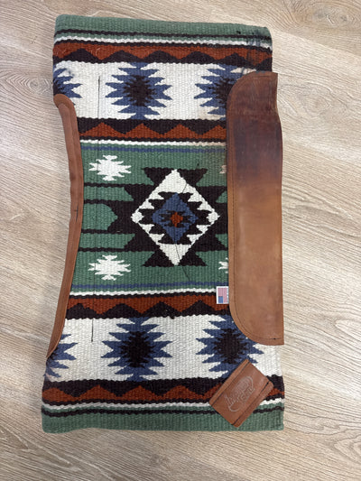 Sagebrush Woven Contour-Cut 34" x 34"