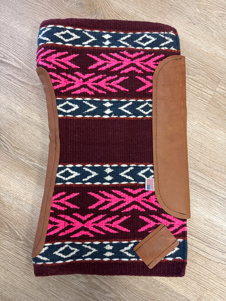 Axis Woven Contour-Cut 32" x 28"
