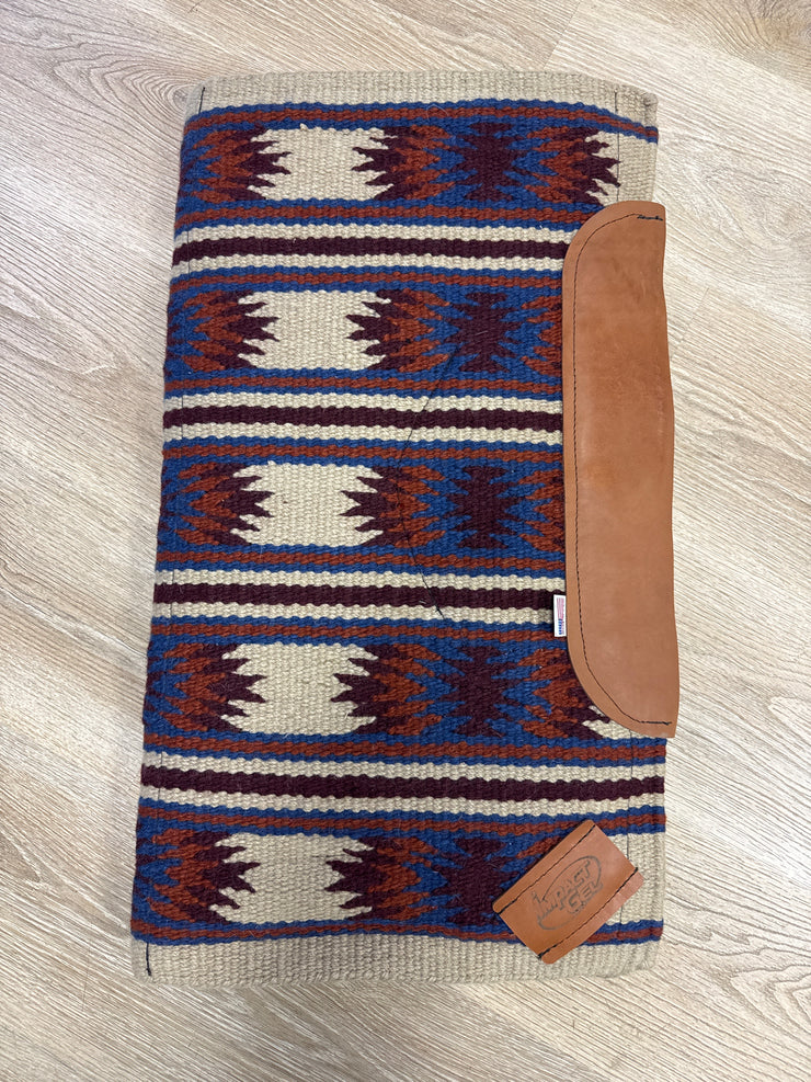 Desert Clay Straight-Back Fleece 34" x 30"