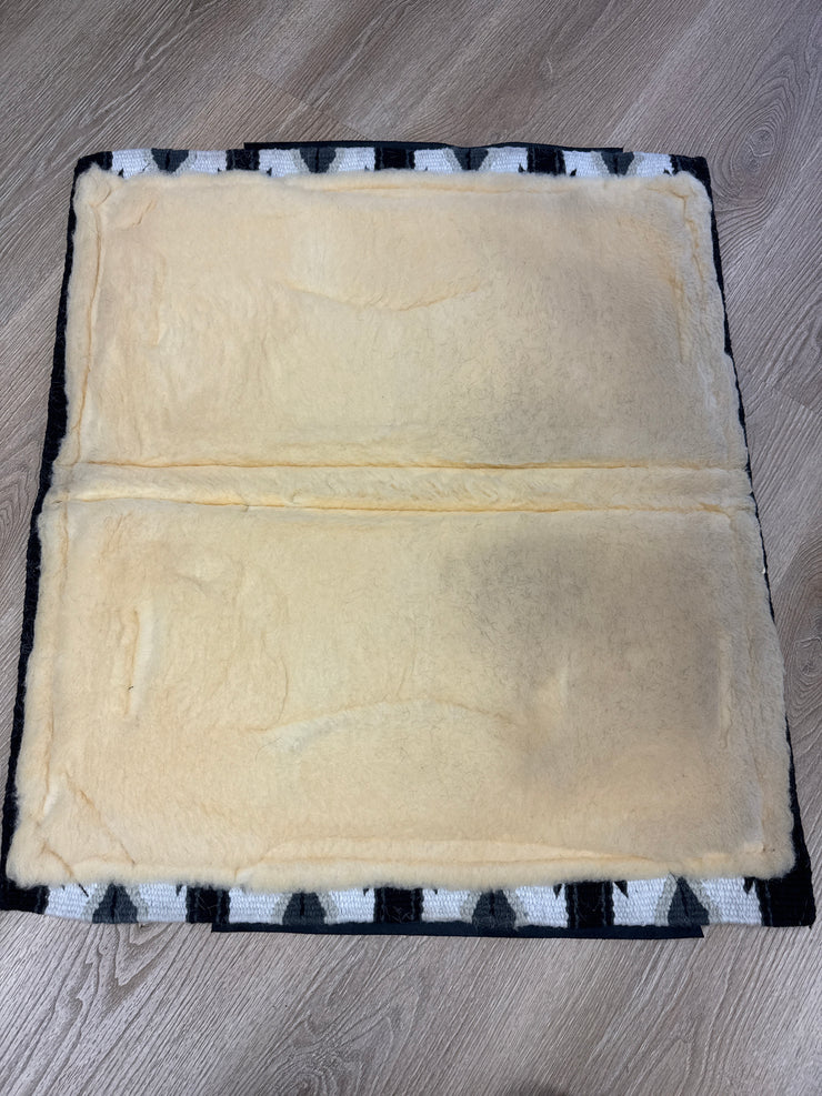 Epic Cowboy Straight-Back Fleece 34" x 30"