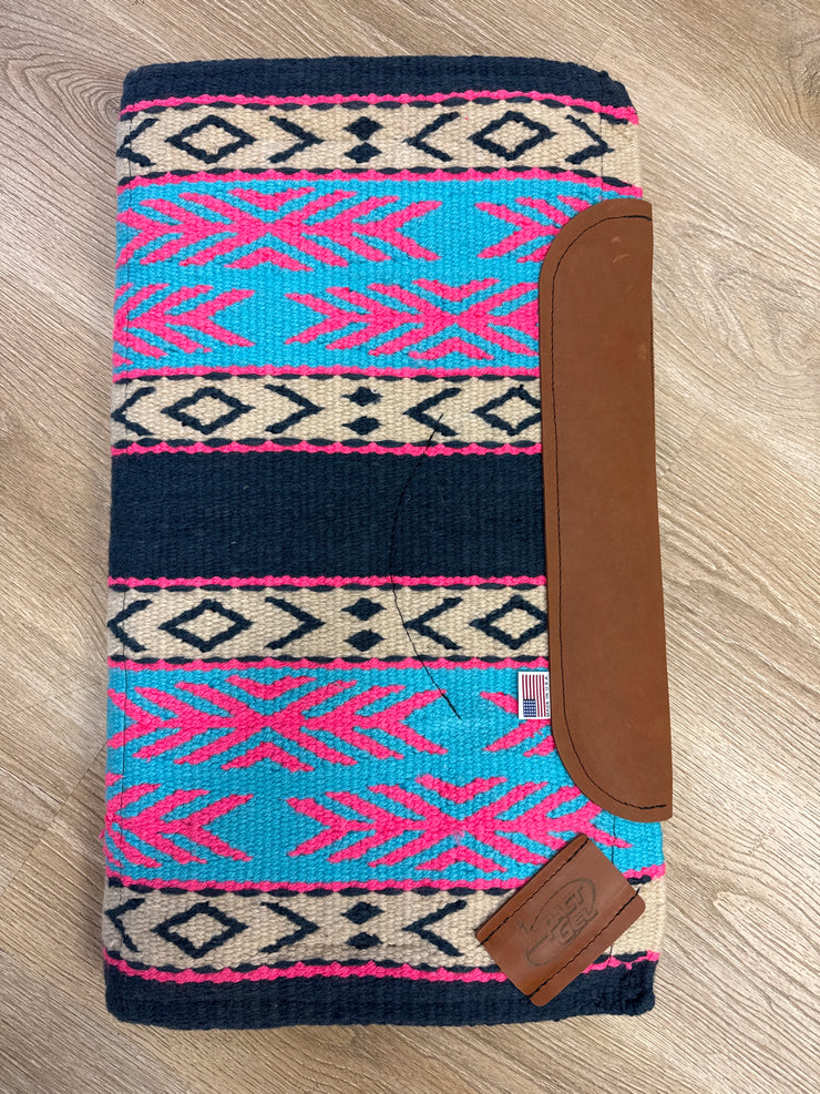 Summit Straight-Back Fleece 32" x 28"