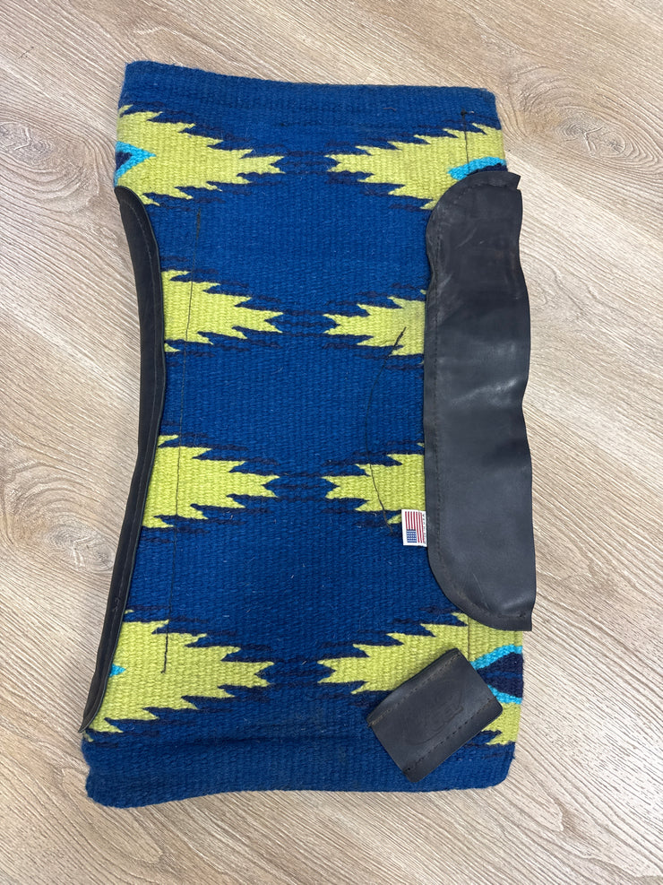 Neon Wrangler Woven Contour-Cut 32" x 28"