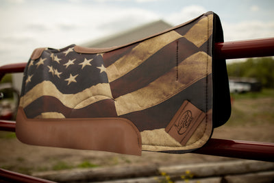 The Vintage American Close Contact Saddle Pad